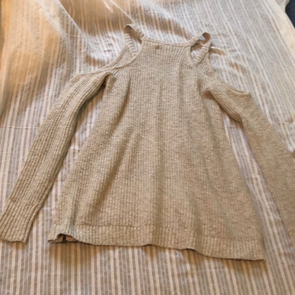 Sweater - Picture 5 of 5